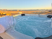 Lake Powell Views, Hot Tub, Game Room, Kayaks