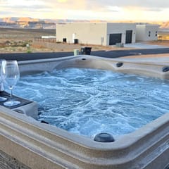 Hot Tub w/Lake View, Roof Top Deck, Game Room, W/D
