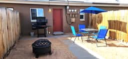 Page 1Bd, 1Ba King, Brkfst, Boat Parking, Washer/Dryer, Sleeps 4, BBQ, Unit 125