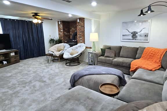 Hot Tub, Kitchen, 2 Bedroom, Washer/Dryer, Lower - Image 1
