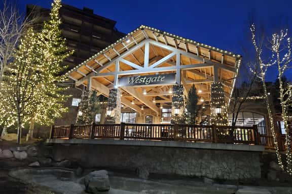 Ski in and Ski-out, Canyons, Westgate, King, Hot tub, Free Brkfst, 3918 - Image 1