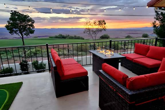 Cliff House, Views, Hot Tub, 4BR, Sleeps 16, Boat Parking, Kayaks, SUPs, Brkfst, Pool Table, Fire Pit, Golf, Air Hockey, Ping Pong, Foosball, - Image 1