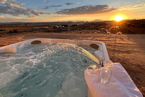 Hot Tub, Game Room, Kayaks, Sleeps 23, Fire Pit - Image 1