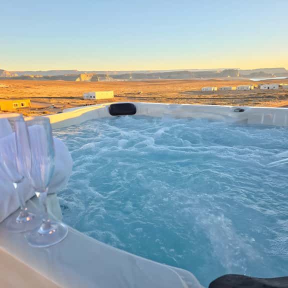 Lake Powell Views, Hot Tub, Game Room, Kayaks - Image 1