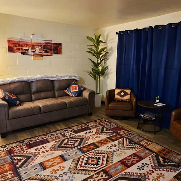 Page 1Bd, 1Ba King, Brkfst, Boat Parking, Washer/Dryer, Sleeps 4, BBQ, Unit 125 - Image 1