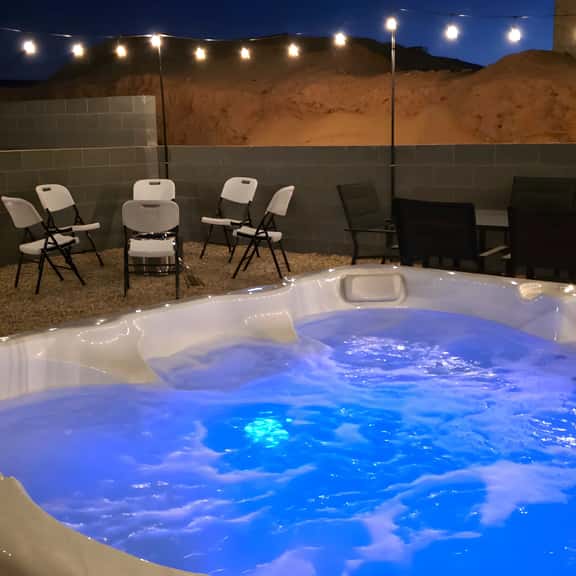 Hot Tub, Kayaks, Game Room, Boat Parking, Fire Pit, King, WD - Image 1
