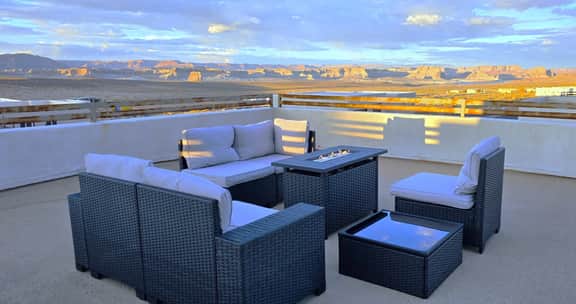 Hot Tub w/Lake View, Roof Top Deck, Game Room, W/D