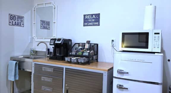Private, Modern Casita, Coffee Bar, (No Kitchen)