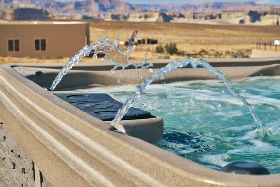 Hot Tub w/Lake View, Roof Top Deck, Game Room, W/D - Image 1